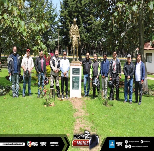 RALLY TECP&Aacute;N AZADI ROYAL ENFIELD