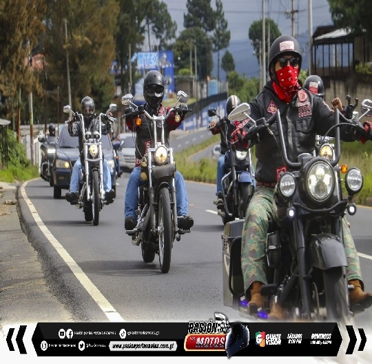 CELEBRACI&Oacute;N 15 ANIVERSARIO LOW RIDER