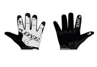 PORQU&Eacute; DEBER&Iacute;AS USAR GUANTES SIEMPRE?