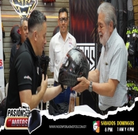 Lanzamiento de Cascos VOSS de Suzuki en Zorros Revolution Biker