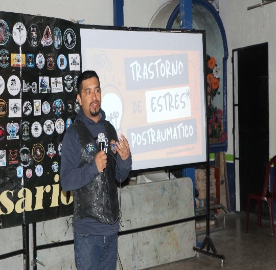 ESCUELA DE BIKERS CHARLA SOBRE "ESTR&Eacute;S POST TRAUM&Aacute;TICO"