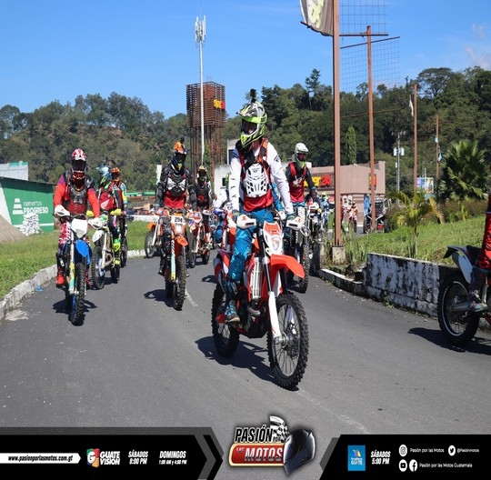 ENDURO TOURS "CATARATAS DEL NIAGARA"