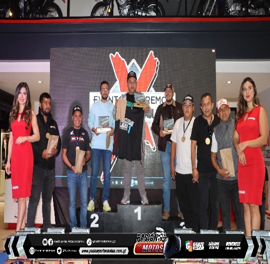 PREMIACI&Oacute;N CL&Aacute;SIXO A XELA 2024