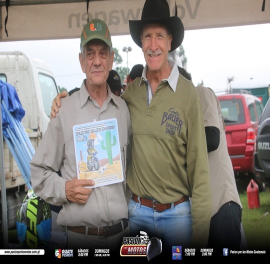 RENE CABALLEROS RECIBE RECONOCIMIENTO &ldquo;TODA UNA VIDA&rdquo; CUARTA FECHA CROSS COUNTRY