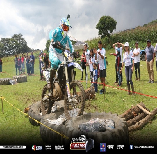 CROSS COUNTRY DE FLORES MOTORS EN TECP&Aacute;N