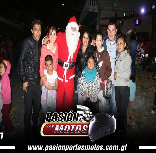 LOS DEPREDADORES Y SANTA SE UNIERON EN EL FESTIVAL NAVIDE&Ntilde;O