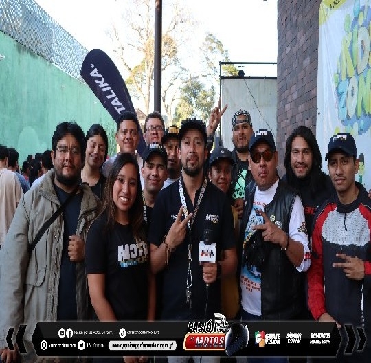 DESFILE FAMILIAR NAVIDE&Ntilde;O MOTOGUATE 2023