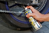 C&Oacute;MO LUBRICAR LA CADENA DE TU MOTO