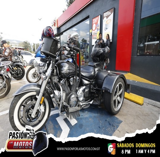 CAF&Eacute; RIDE D&Iacute;A DE LA MAM&Aacute; BIKER